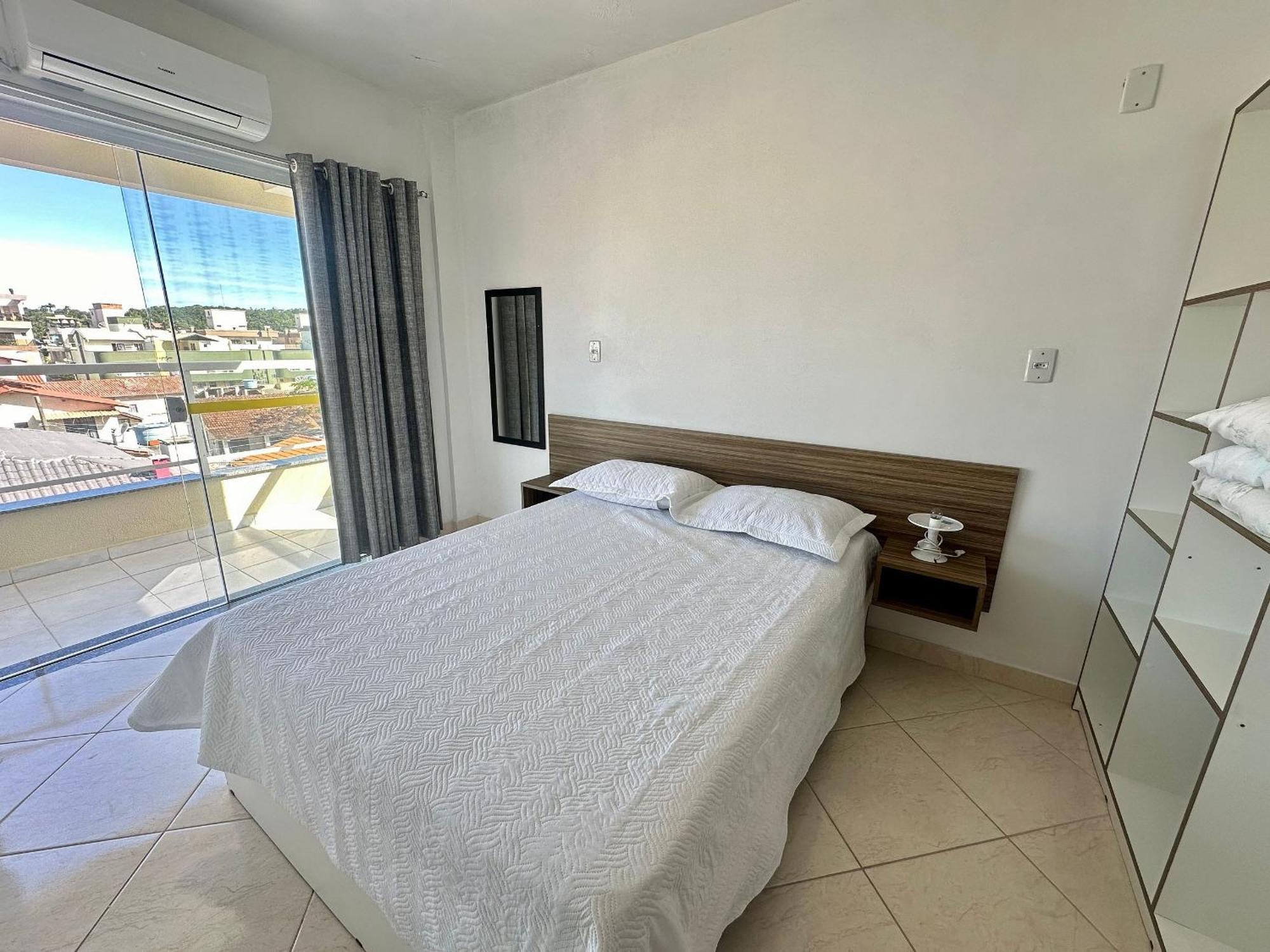 Res. Dona Olimpia Apartment